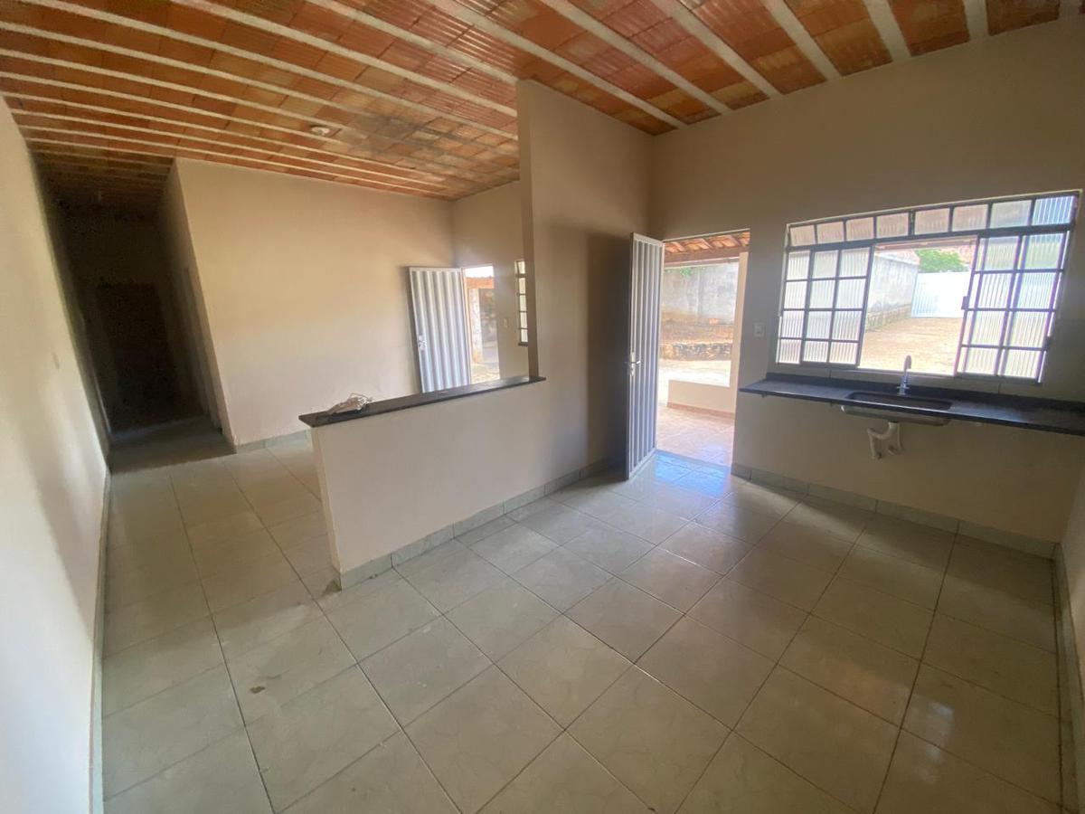 Casa, Padre Teodoro, 2 Quartos, 4 Vagas