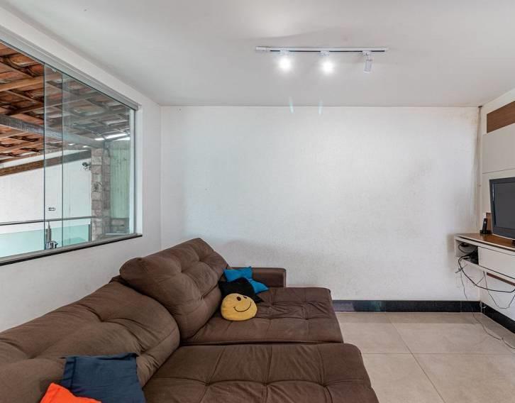 Casa, Alípio de Melo, 3 Quartos, 2 Vagas, 0 Suíte