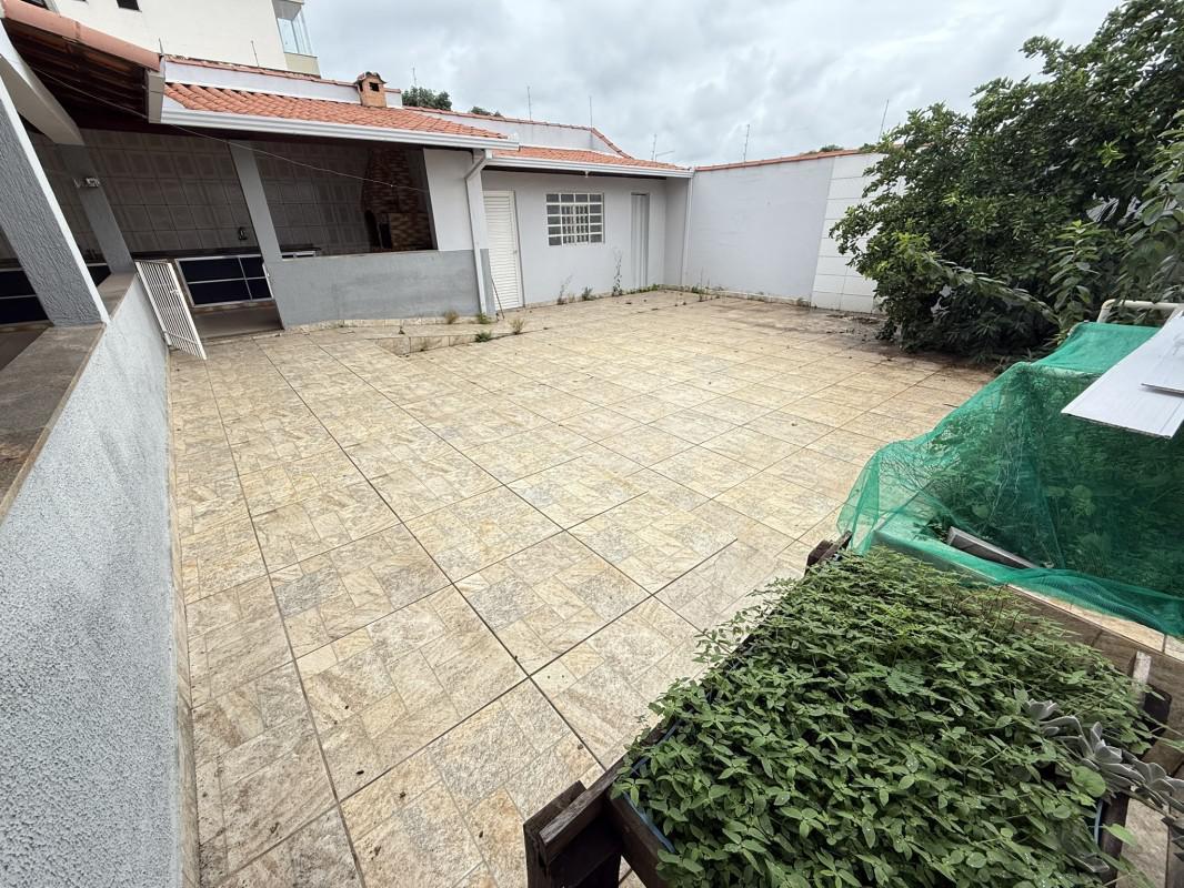 Casa, Bom Retiro, 3 Quartos, 4 Vagas, 1 Suíte