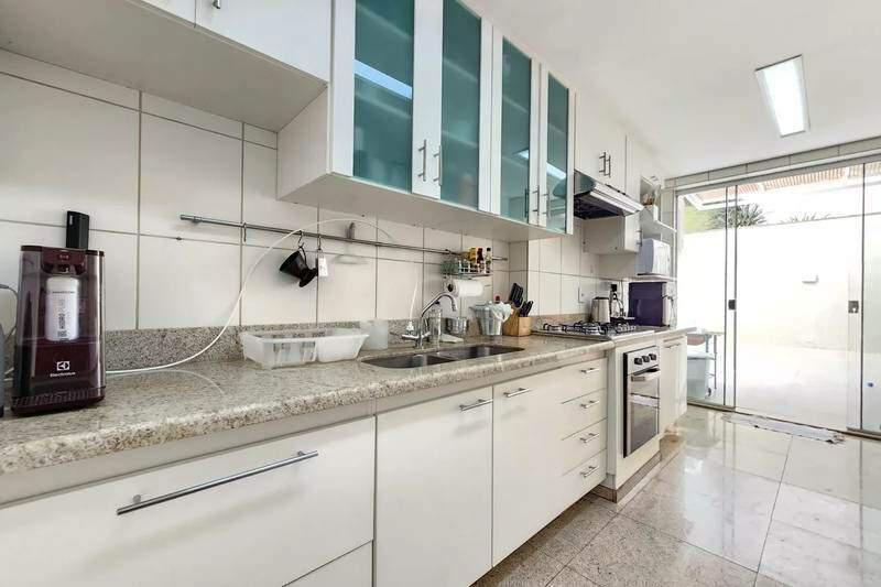 Apartamento, Luxemburgo, 4 Quartos, 3 Vagas, 2 Suítes
