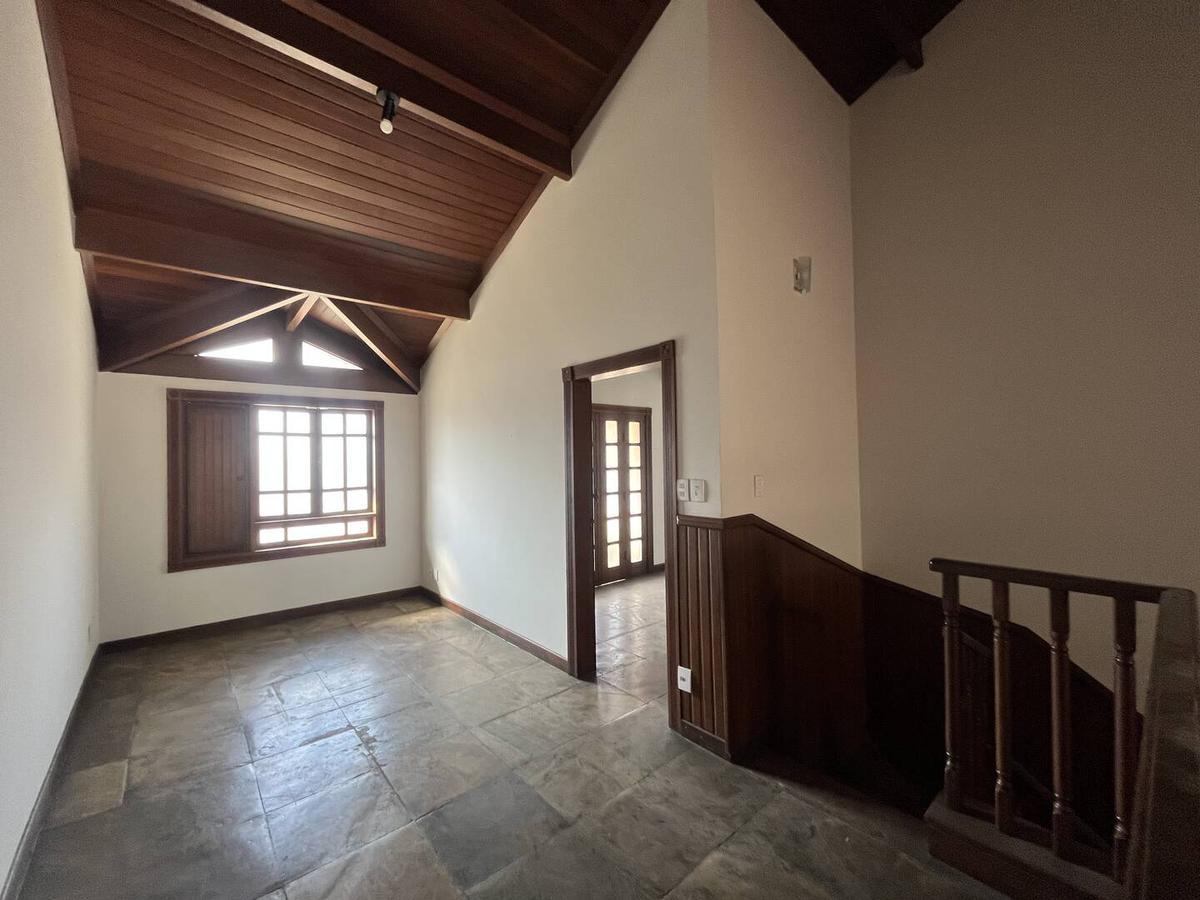 Casa, Professores, 5 Quartos, 2 Vagas, 2 Suítes