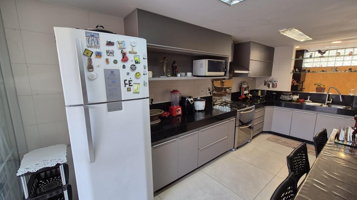 Casa, Ouro Preto, 5 Quartos, 2 Vagas, 1 Suíte