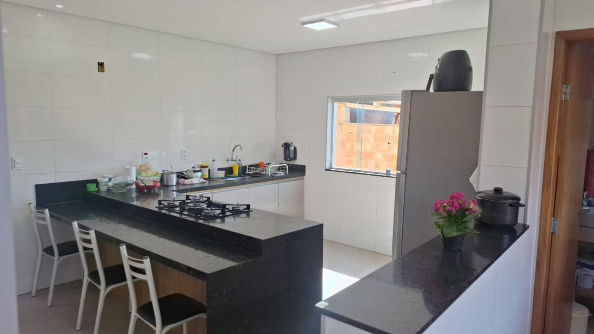 Casa, Palmeiras, 12 Quartos, 2 Vagas, 1 Suíte