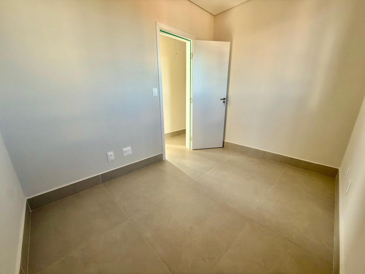 Cobertura, Planalto, 4 Quartos, 2 Vagas, 2 Suítes