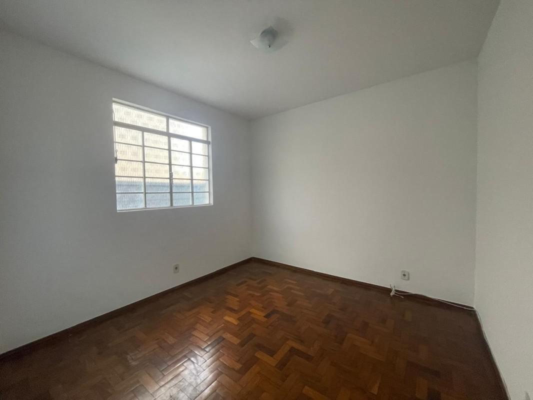 Casa, Floresta, 5 Quartos, 4 Vagas, 1 Suíte