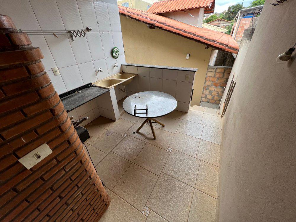 Casa, Brasília, 4 Quartos, 3 Vagas, 1 Suíte