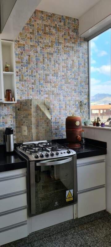 Apartamento, Sagrada Família, 2 Quartos, 1 Vaga