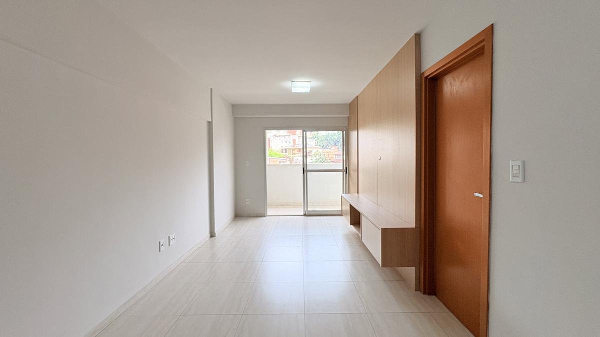 Apartamento, Sagrada Família, 3 Quartos, 2 Vagas, 1 Suíte