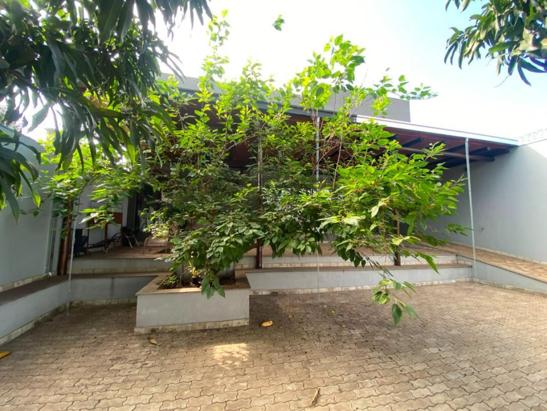 Fazenda, Barreiro, 2 Quartos, 4 Vagas