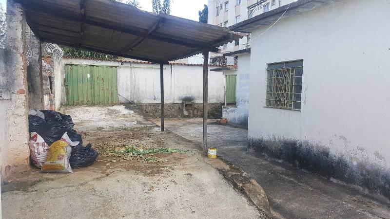 Lote, Santa Efigênia, 3 Quartos, 0 Vaga