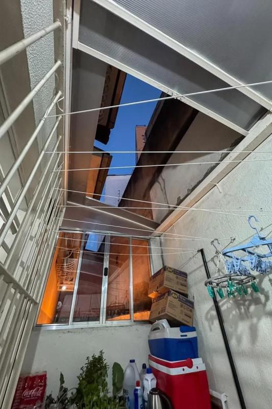 Casa, Fernão Dias, 2 Quartos, 1 Vaga