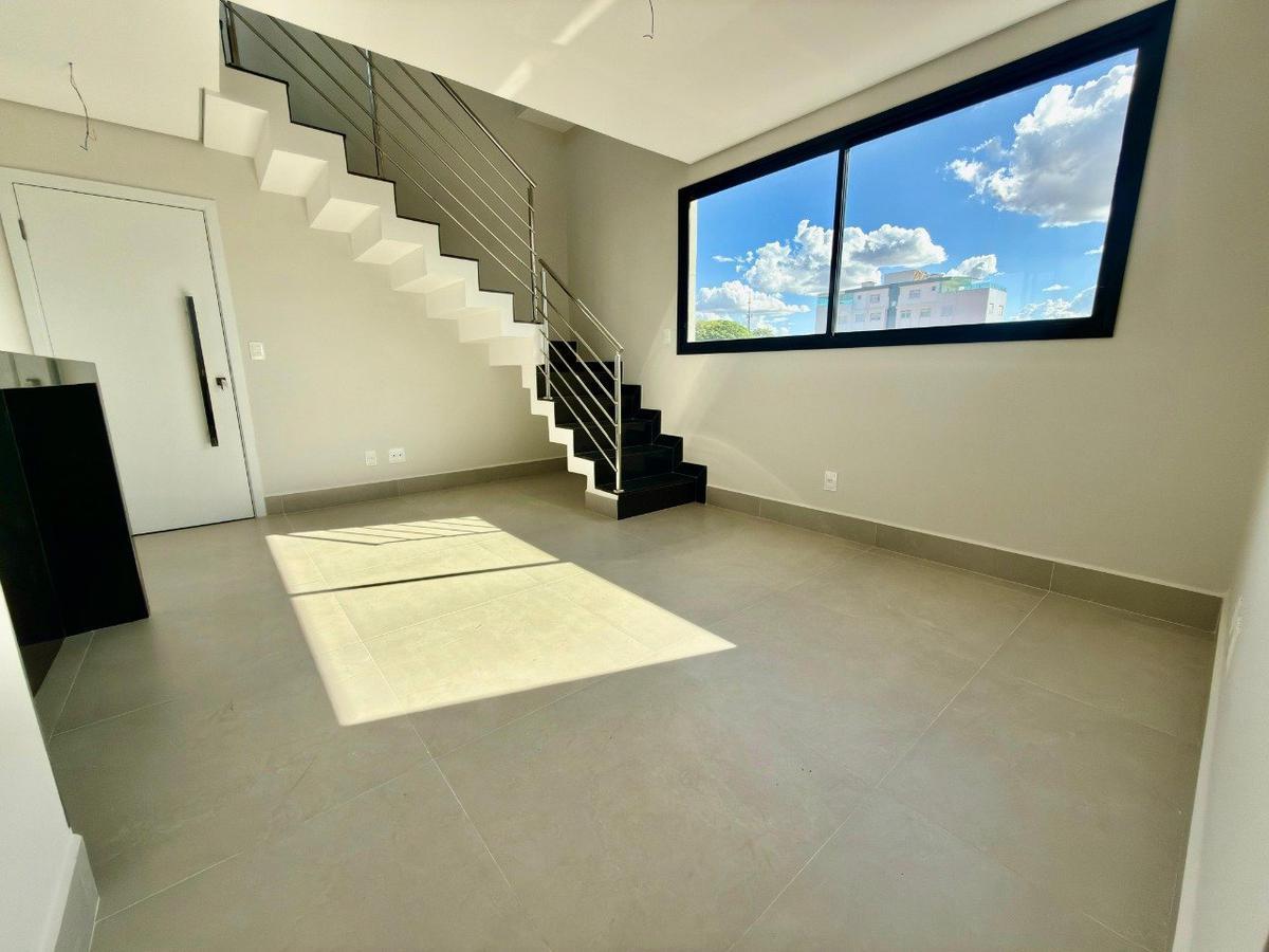 Cobertura, Planalto, 4 Quartos, 2 Vagas, 2 Suítes