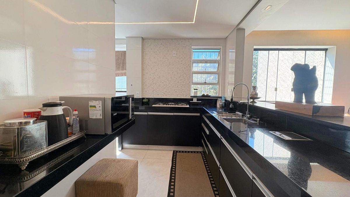 Apartamento, Vila Paris, 3 Quartos, 2 Vagas, 1 Suíte