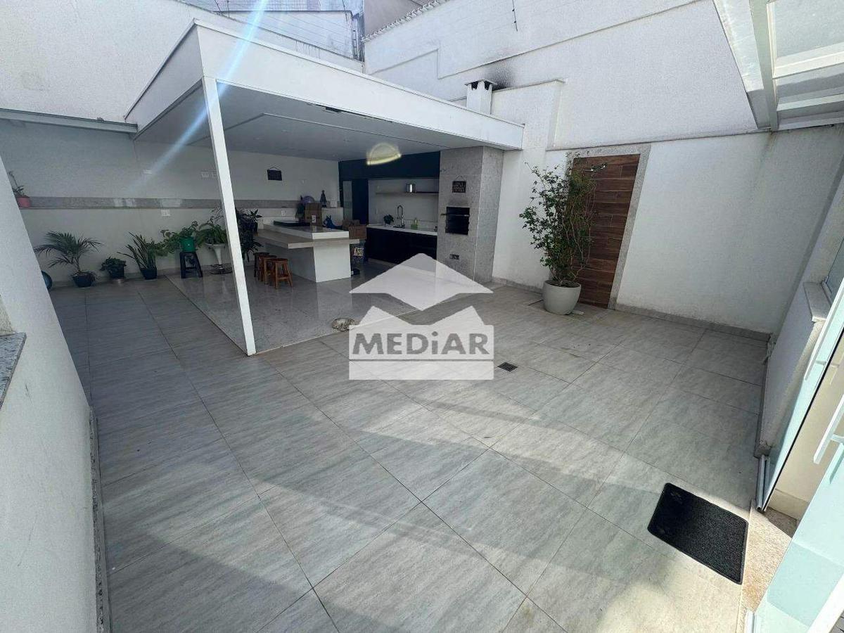 Apartamento, Sagrada Família, 4 Quartos, 2 Vagas, 4 Suítes