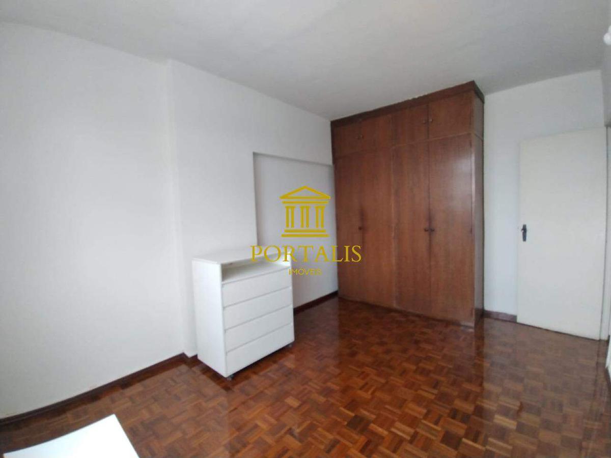 Apartamento, Floresta, 1 Quarto, 0 Vaga