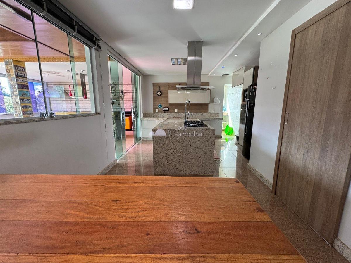 Casa, Condomínio Champagne, 4 Quartos, 0 Vaga, 1 Suíte