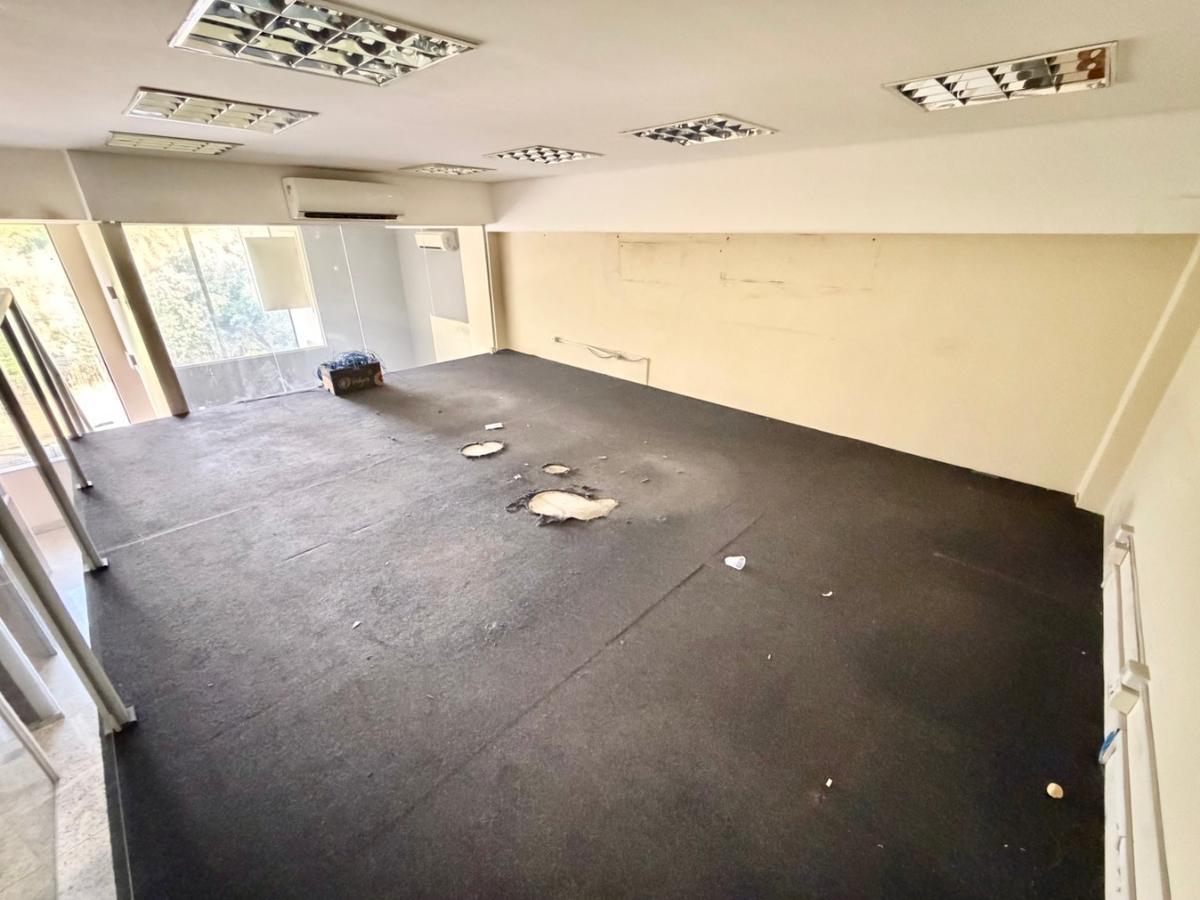 Sala, São José, 0 Quarto, 3 Vagas