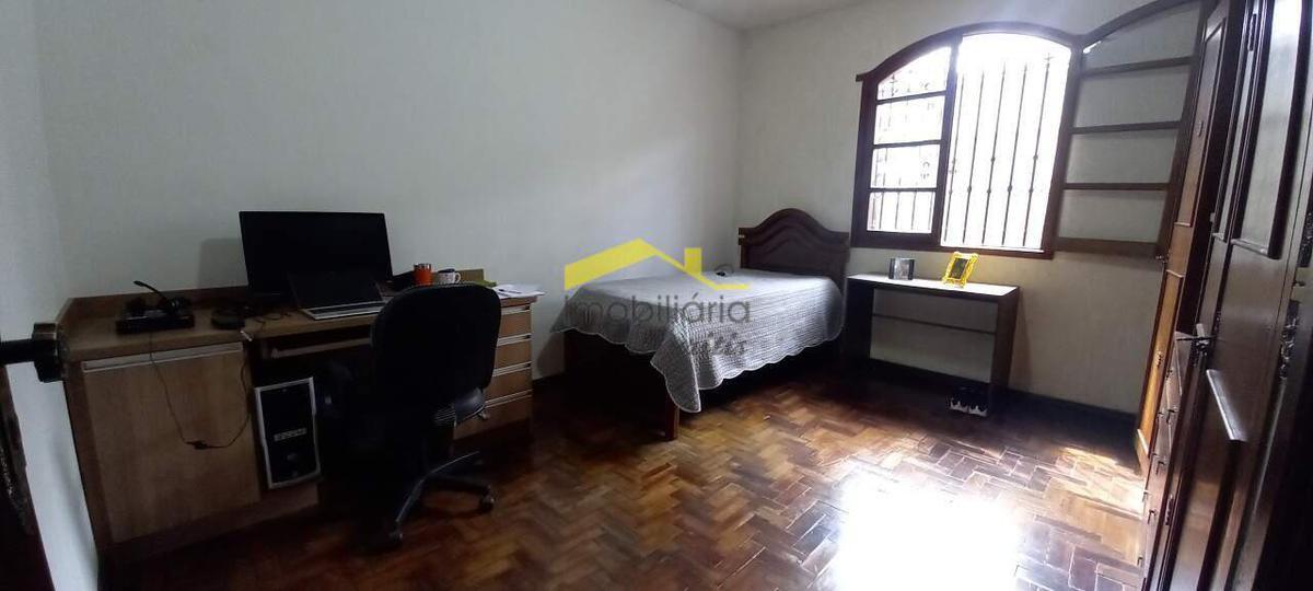 Casa, Havaí, 6 Quartos, 3 Vagas, 1 Suíte