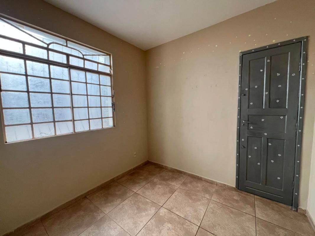 Apartamento, Sagrada Família, 2 Quartos, 1 Vaga
