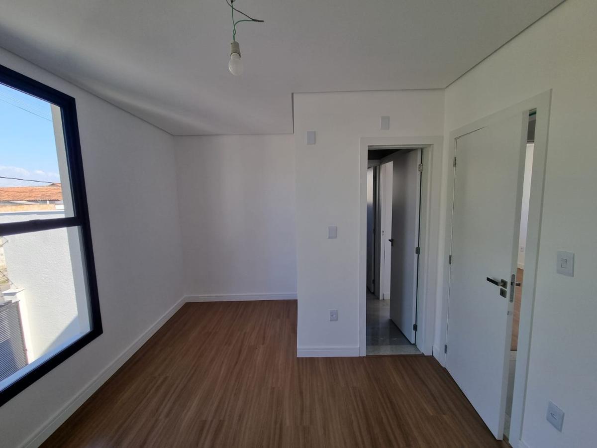 Casa, Planalto, 3 Quartos, 2 Vagas, 1 Suíte