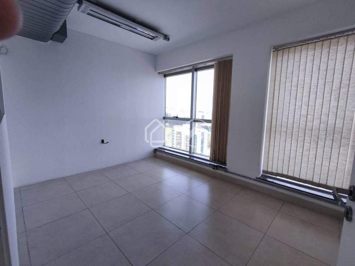 Sala, Estoril, 4 Vagas