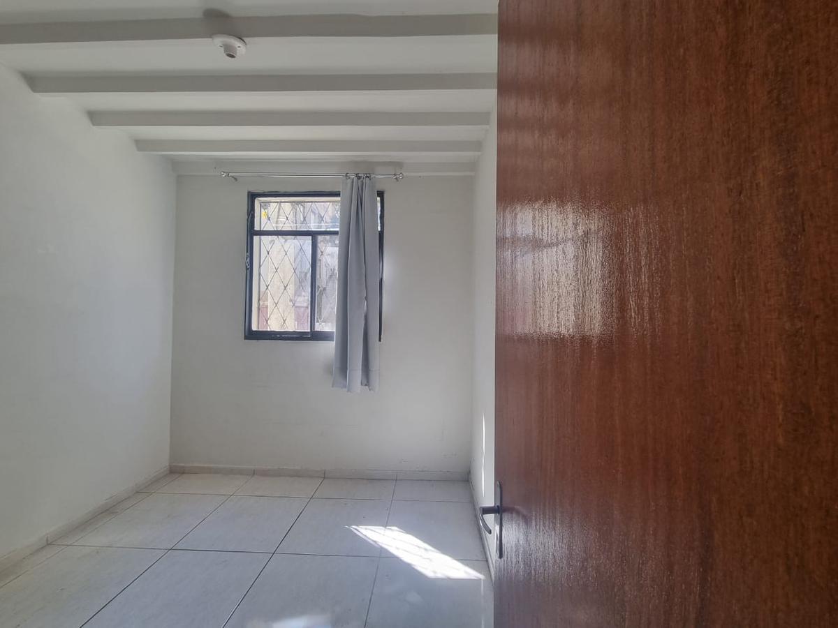 Apartamento, Jardim Riacho das Pedras, 2 Quartos, 0 Vaga