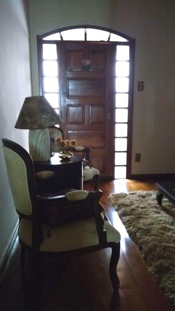 Casa, Madre Gertrudes, 4 Quartos, 4 Vagas, 1 Suíte