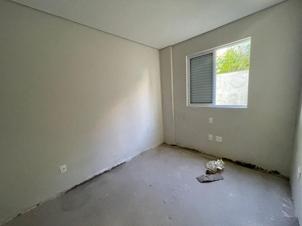 Apartamento, Sagrada Família, 3 Quartos, 2 Vagas, 1 Suíte