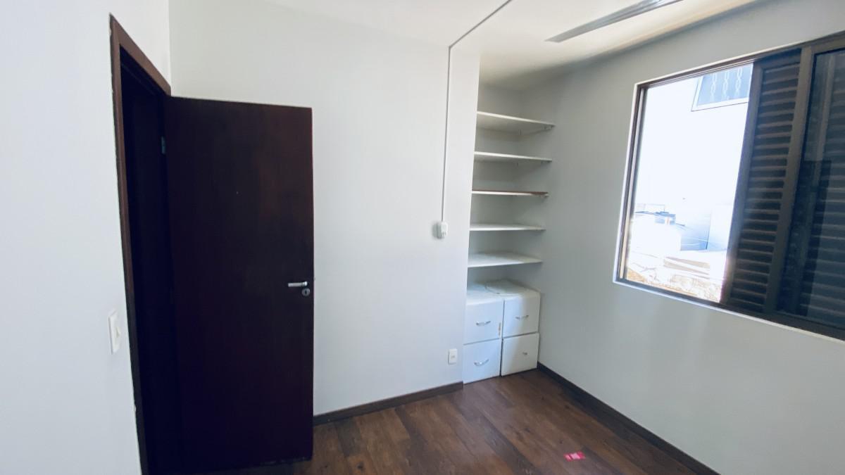 Casa, Castelo, 5 Quartos, 2 Vagas, 2 Suítes