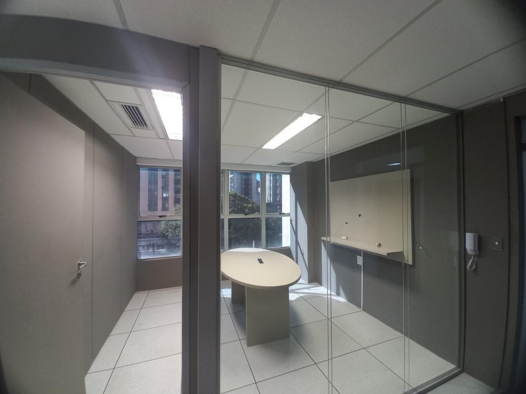 Sala, Savassi, 0 Quarto, 2 Vagas