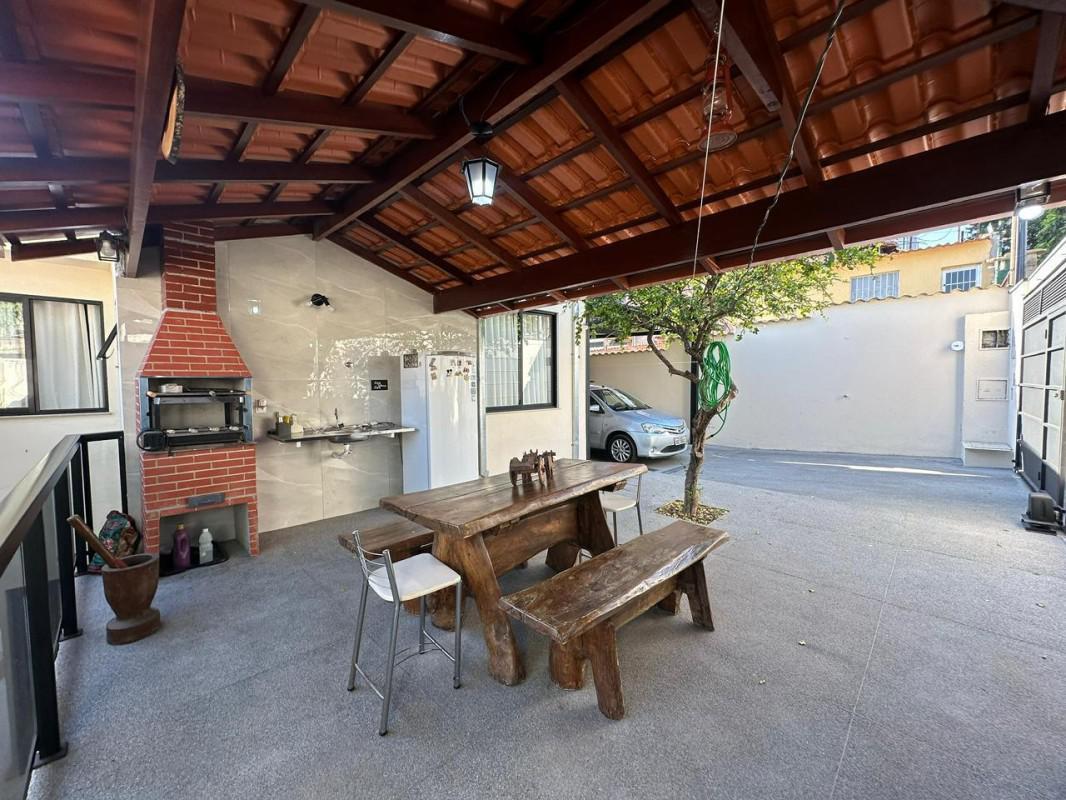 Casa, Barreiro, 2 Quartos, 2 Vagas, 1 Suíte