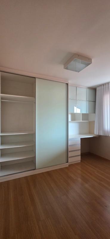 Apartamento, Sagrada Família, 3 Quartos, 2 Vagas, 1 Suíte