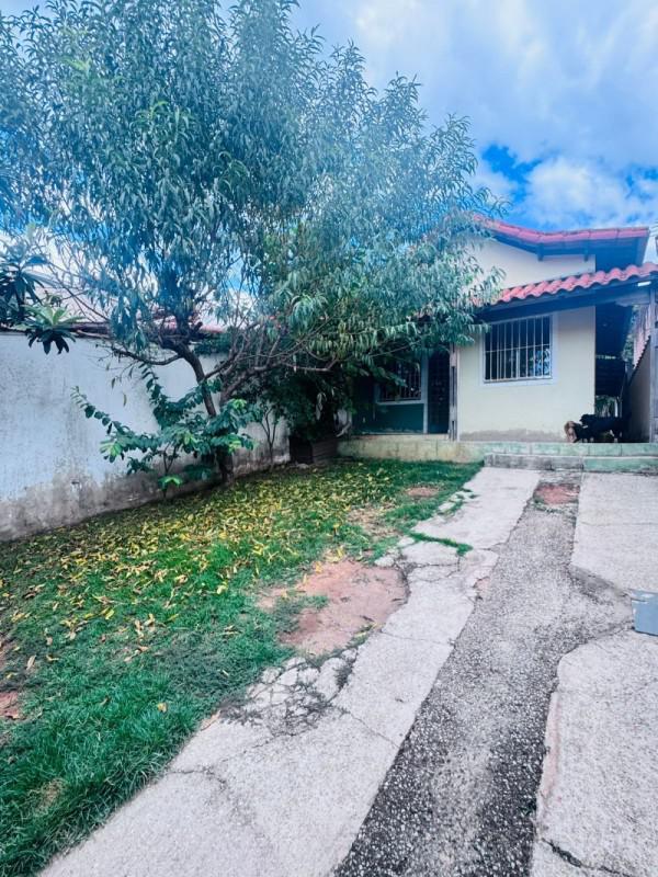 Casa, Masterville, 2 Quartos, 2 Vagas