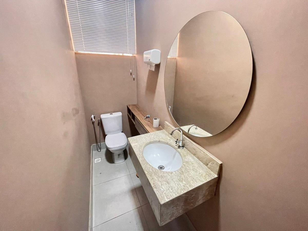 Casa Comercial, São José, 3 Quartos, 6 Vagas, 1 Suíte