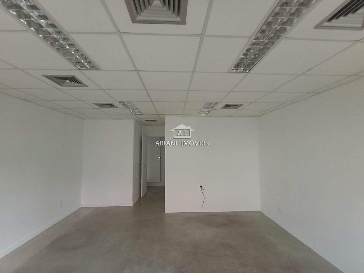 Sala, Centro, 0 Quarto, 0 Vaga