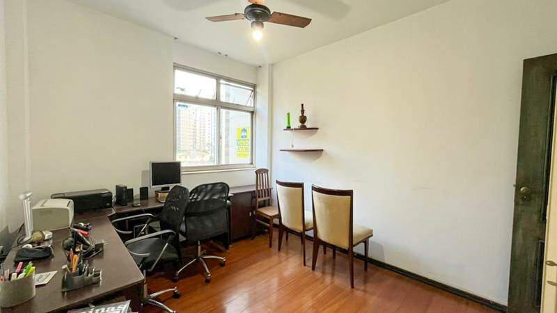 Cobertura, Funcionários, 6 Quartos, 3 Vagas, 1 Suíte