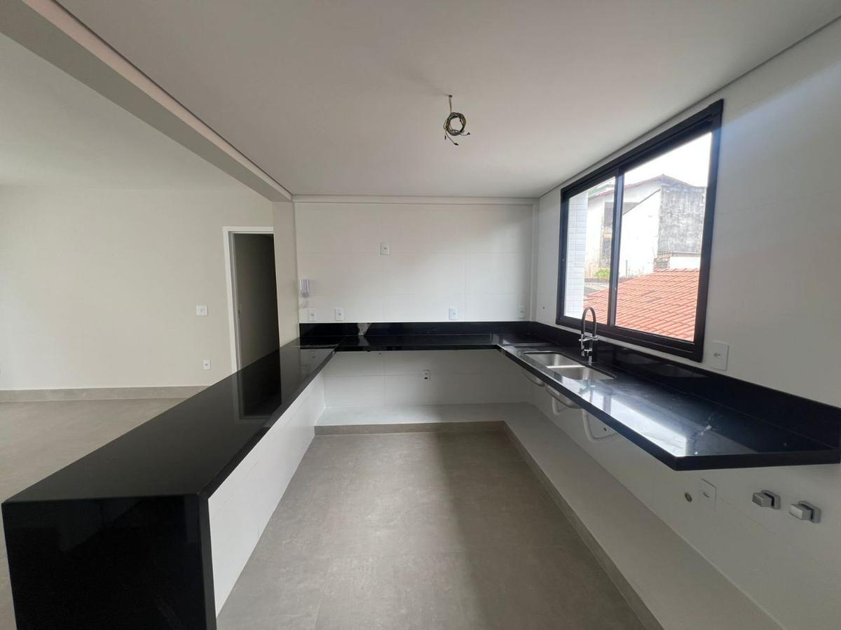 Apartamento, Liberdade, 4 Quartos, 3 Vagas, 3 Suítes