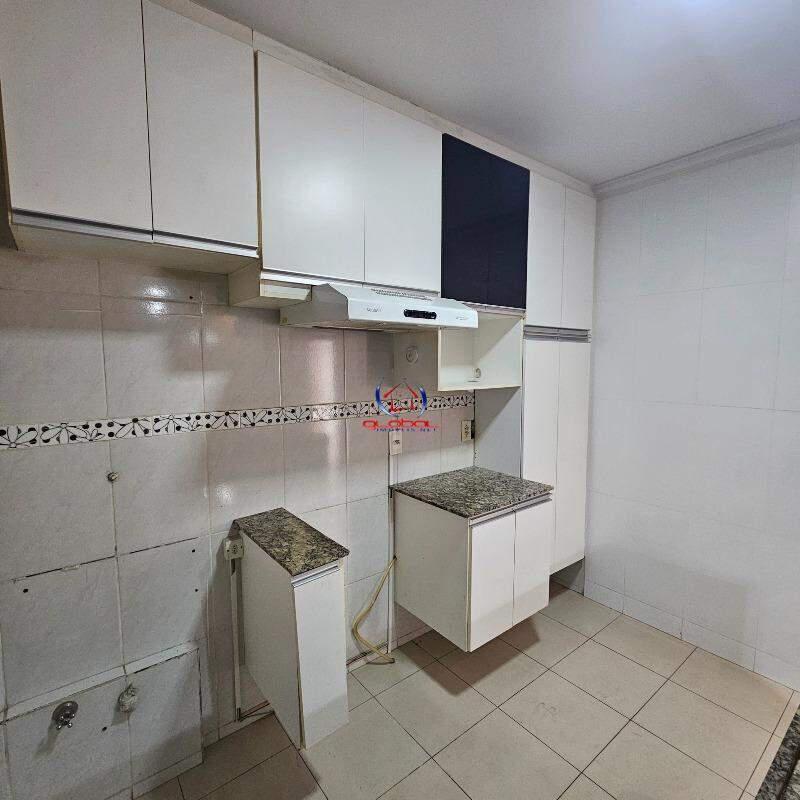 Área Privativa, Cabral, 2 Quartos, 1 Vaga