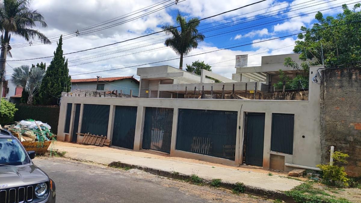 Casa, Trevo, 4 Quartos, 4 Vagas, 2 Suítes