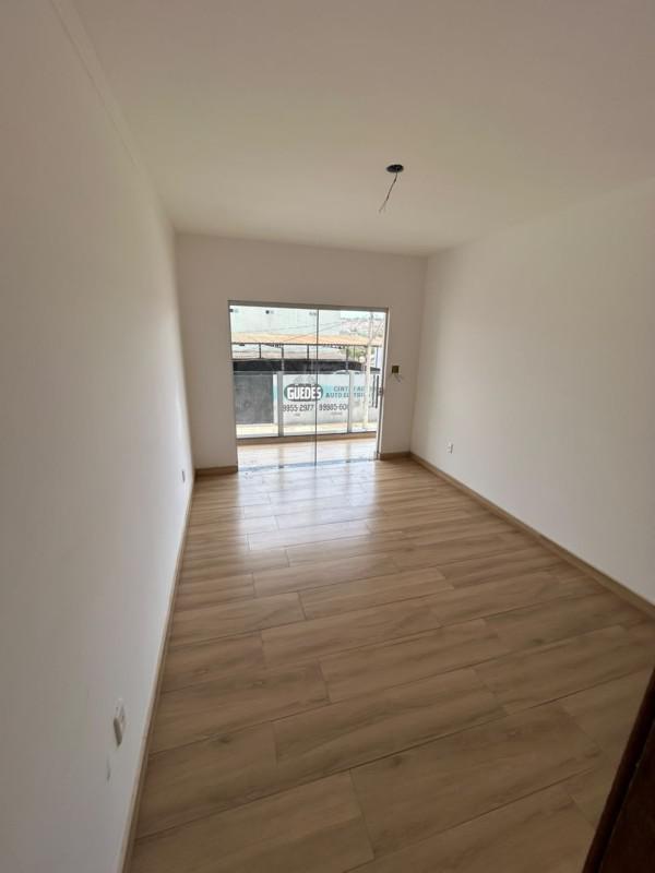 Casa, Centro, 3 Quartos, 2 Vagas, 1 Suíte