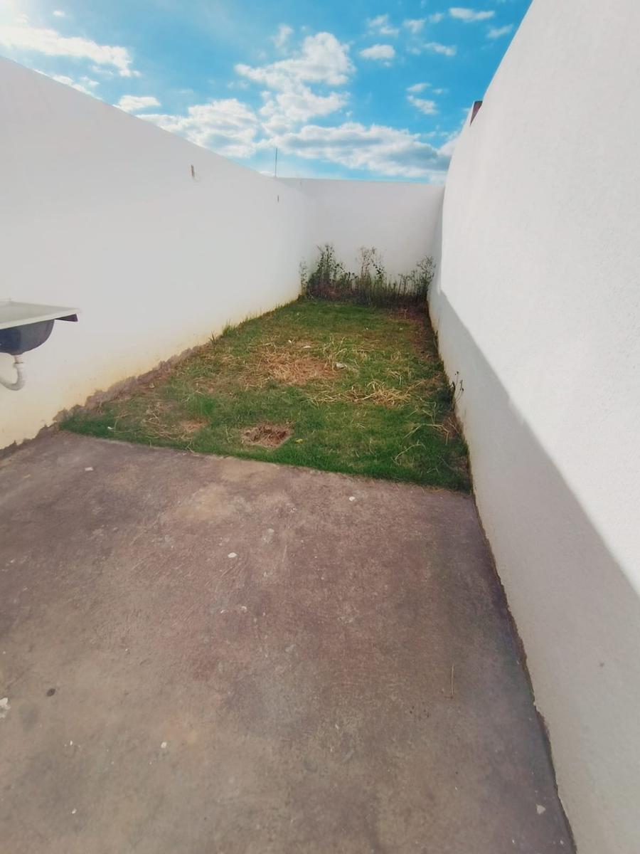 Casa, Jardim dos Comerciários, 2 Quartos, 3 Vagas