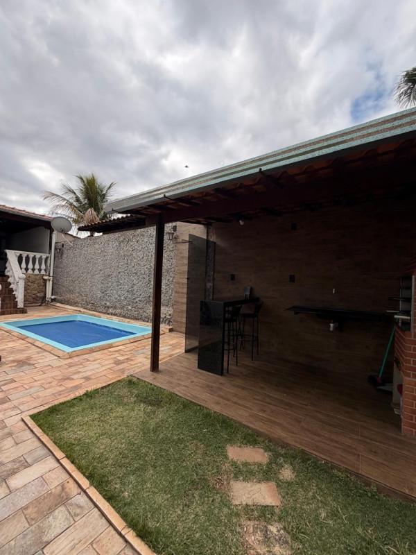 Casa, Novo Horizonte, 3 Quartos, 4 Vagas, 1 Suíte