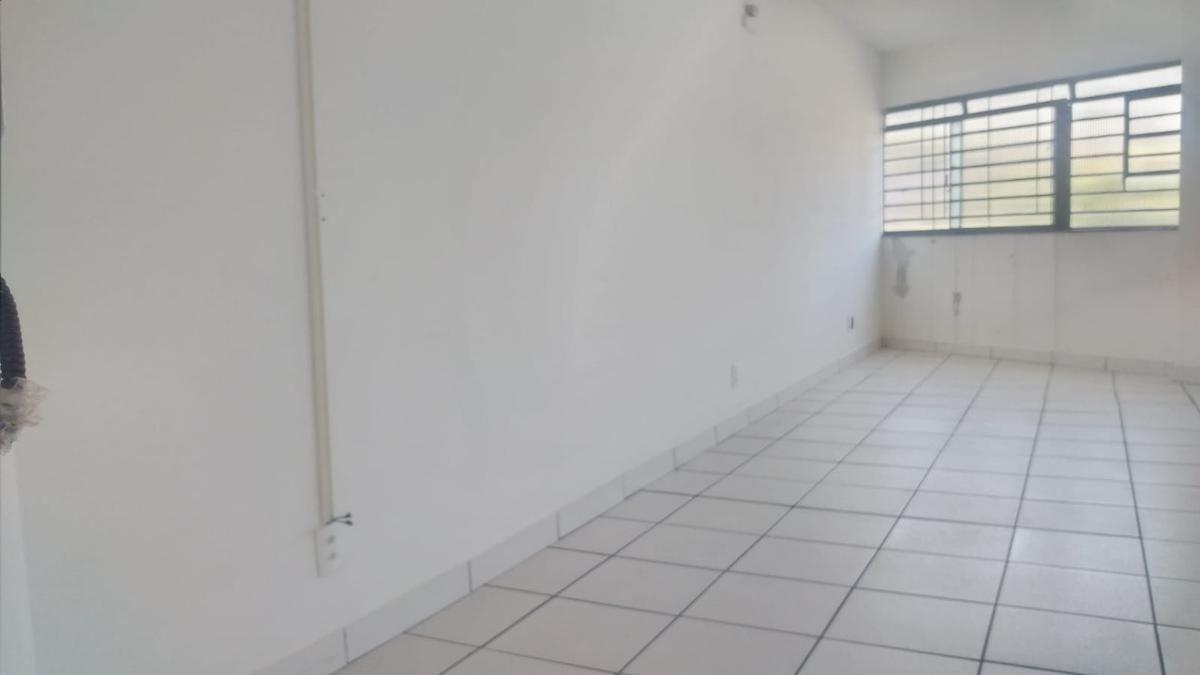 Andar, Castelo, 0 Quarto, 0 Vaga