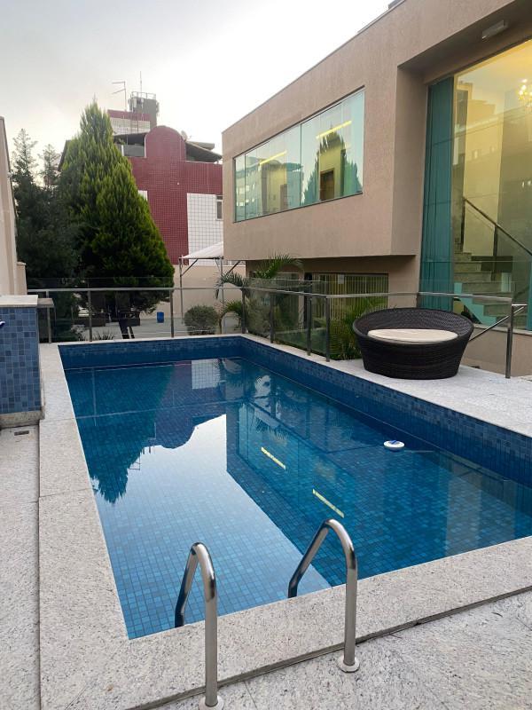 Casa, Castelo, 4 Quartos, 3 Vagas, 4 Suítes
