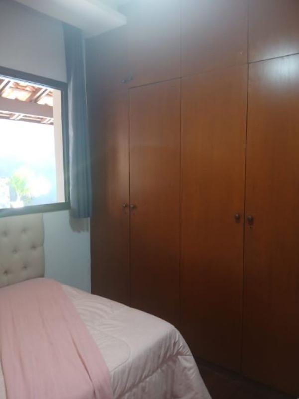 Casa, Floramar, 4 Quartos, 5 Vagas, 2 Suítes