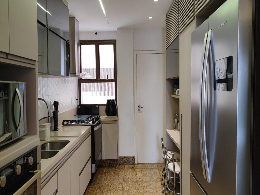 Apartamento, Funcionários, 3 Quartos, 2 Vagas, 1 Suíte