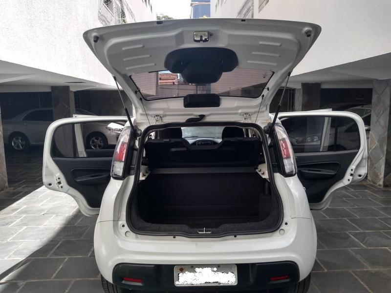 Fiat Uno Attractive 1.0 Flex 6v 5p