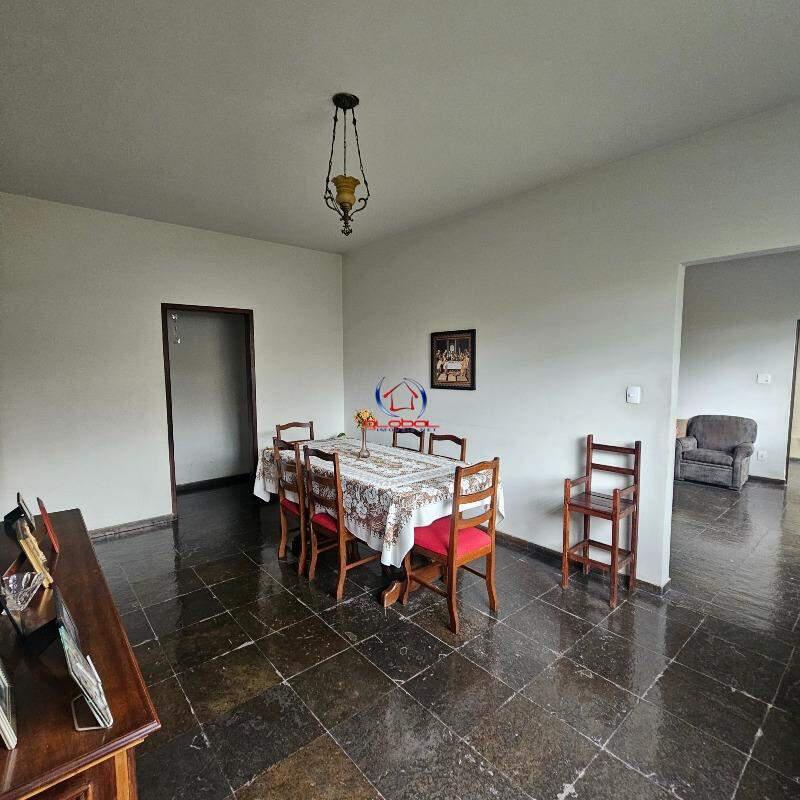 Casa, Ouro Preto, 4 Quartos, 5 Vagas, 1 Suíte