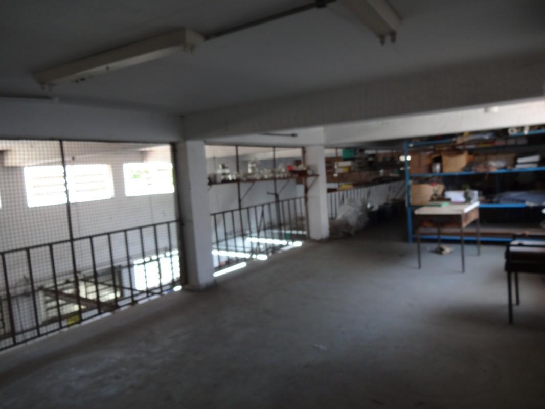 Galpão, Floramar, 0 Quarto, 2 Vagas