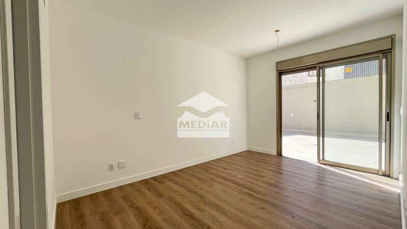 Apartamento, Cruzeiro, 4 Quartos, 4 Vagas, 2 Suítes